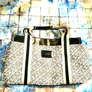 Tommy Hilfiger womens hand bag